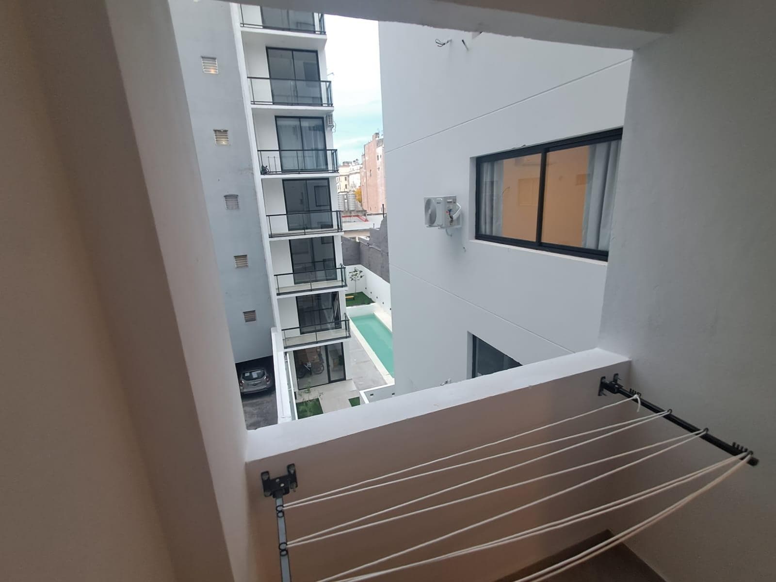 Fully equipped one-room apartment in Monserrat