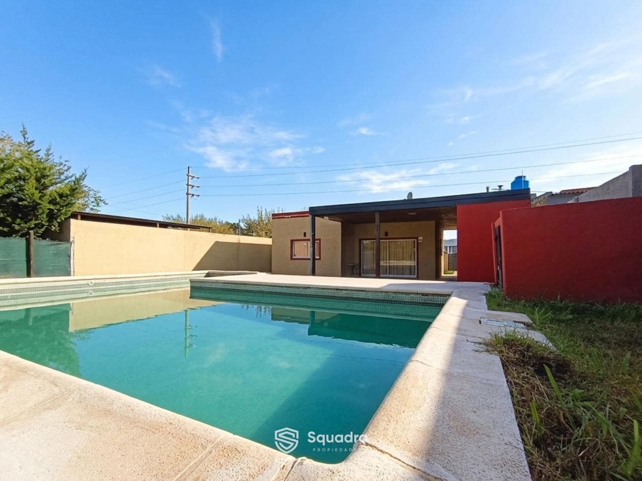 FOR SALE | TRADE - 2-bedroom house with garage and pool - Tierra de Sueños 3, Sector B, Roldán.