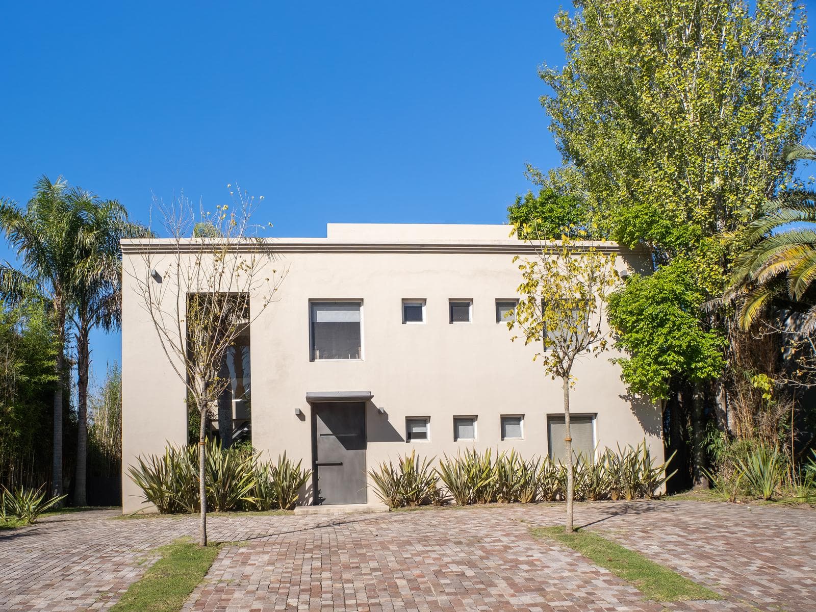 House for Sale in Las Glorietas, Nordelta Gated Community, Tigre