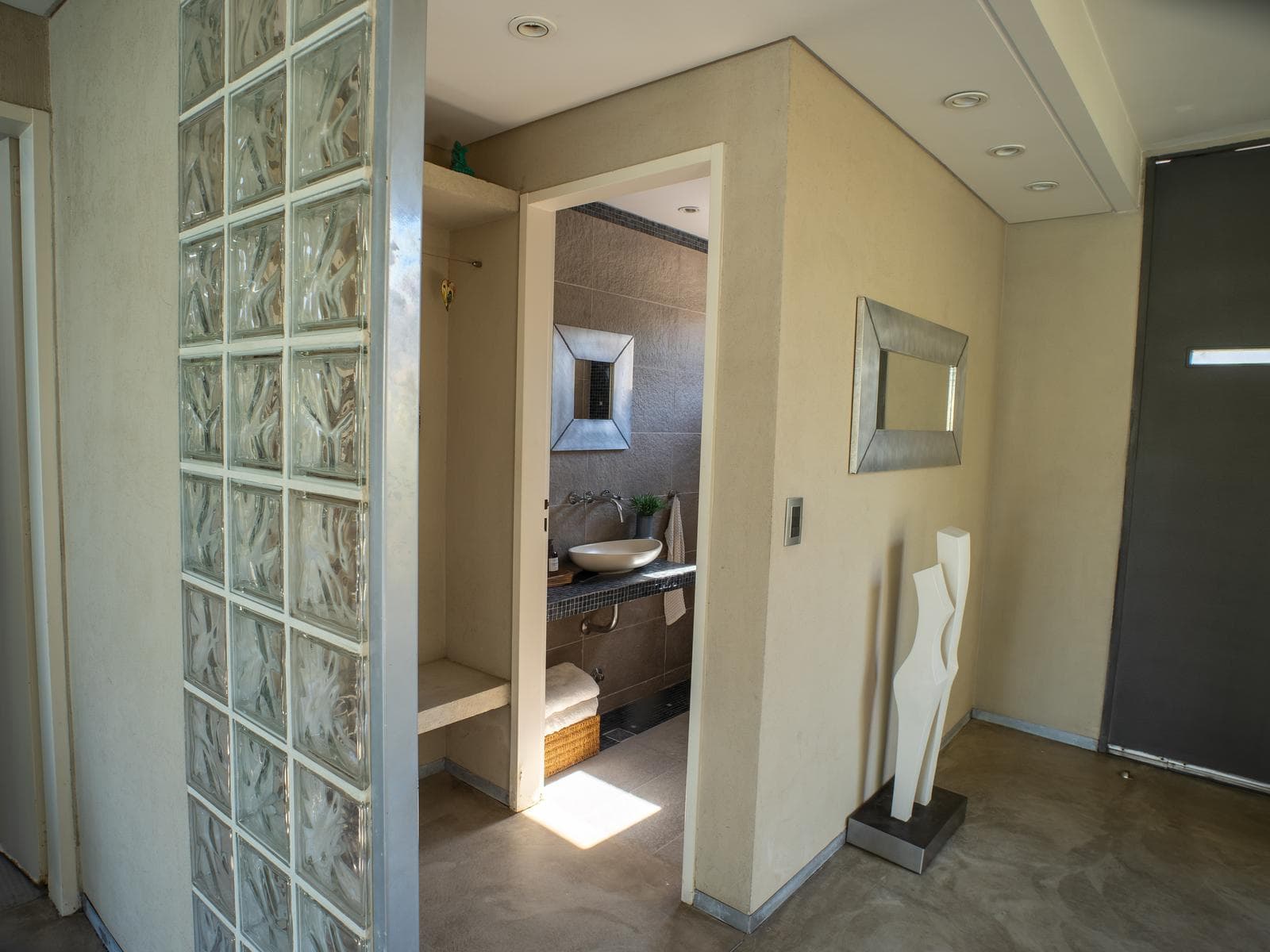 House for Sale in Las Glorietas, Nordelta Gated Community, Tigre