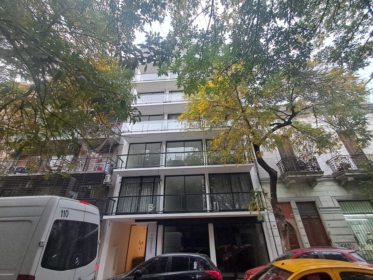 Fully equipped one-room apartment in Monserrat
