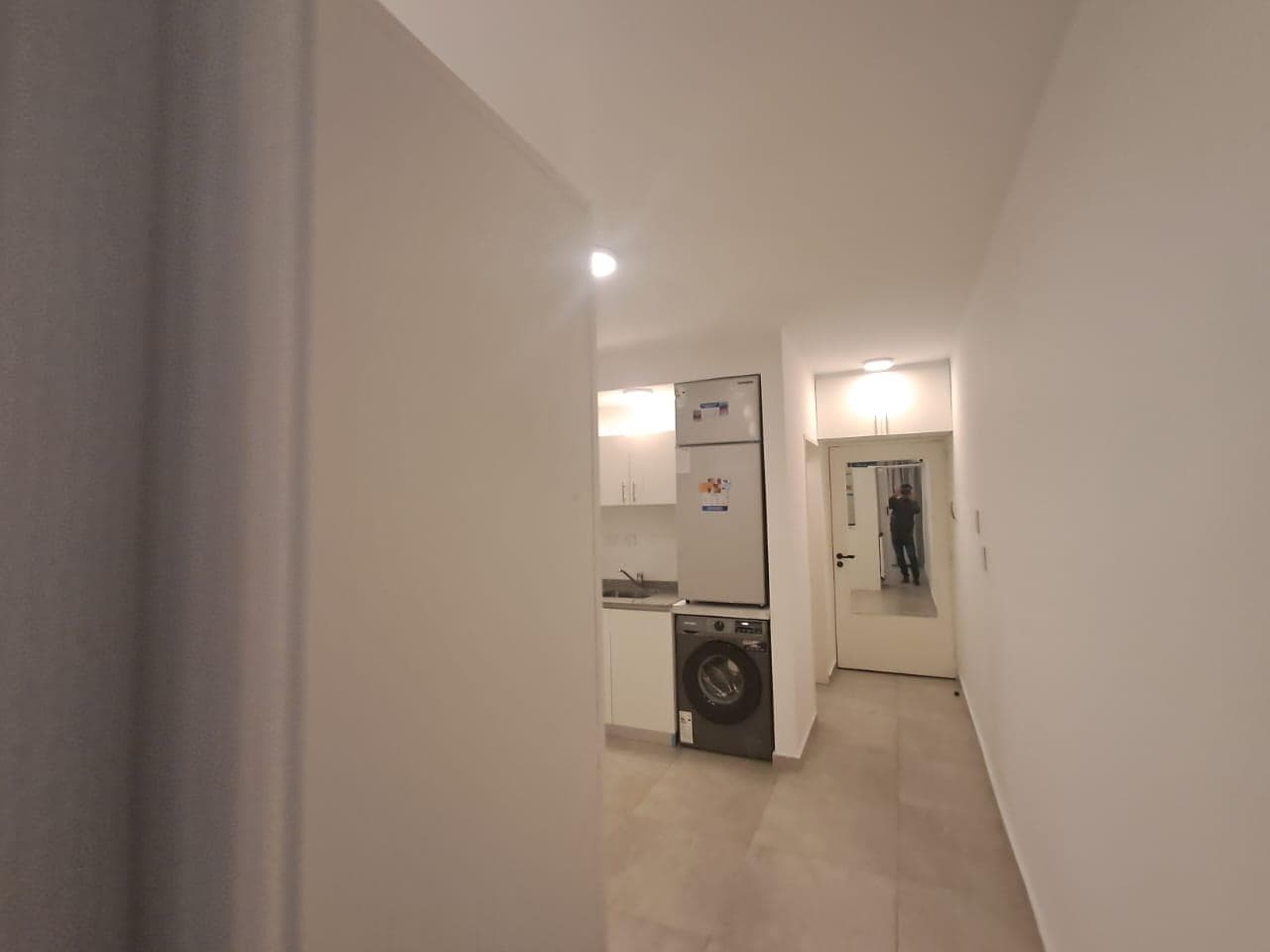 Fully equipped one-room apartment in Monserrat