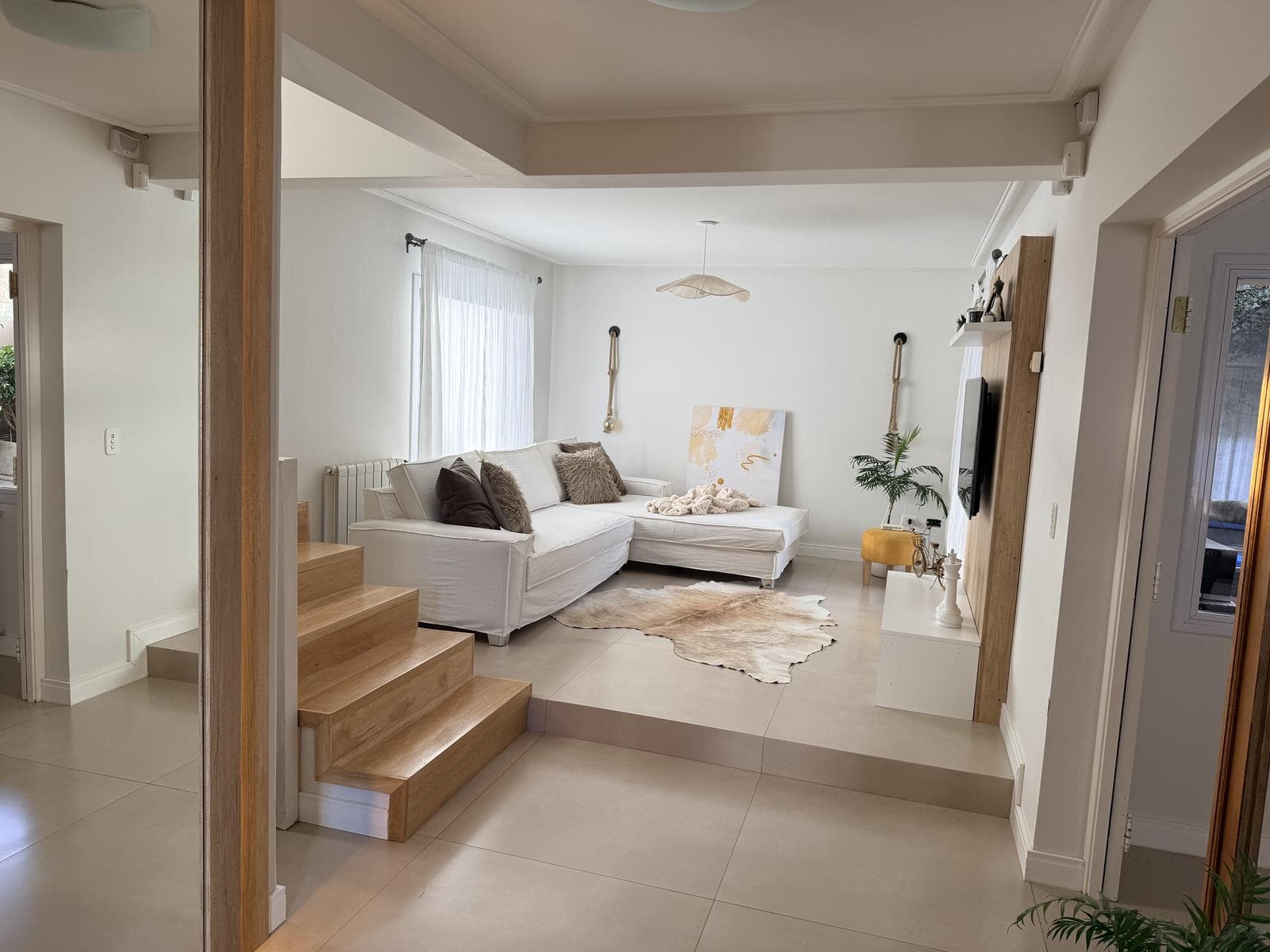 House for Sale - 3 Bedrooms - Outdoor Kitchen - Gorgeous!