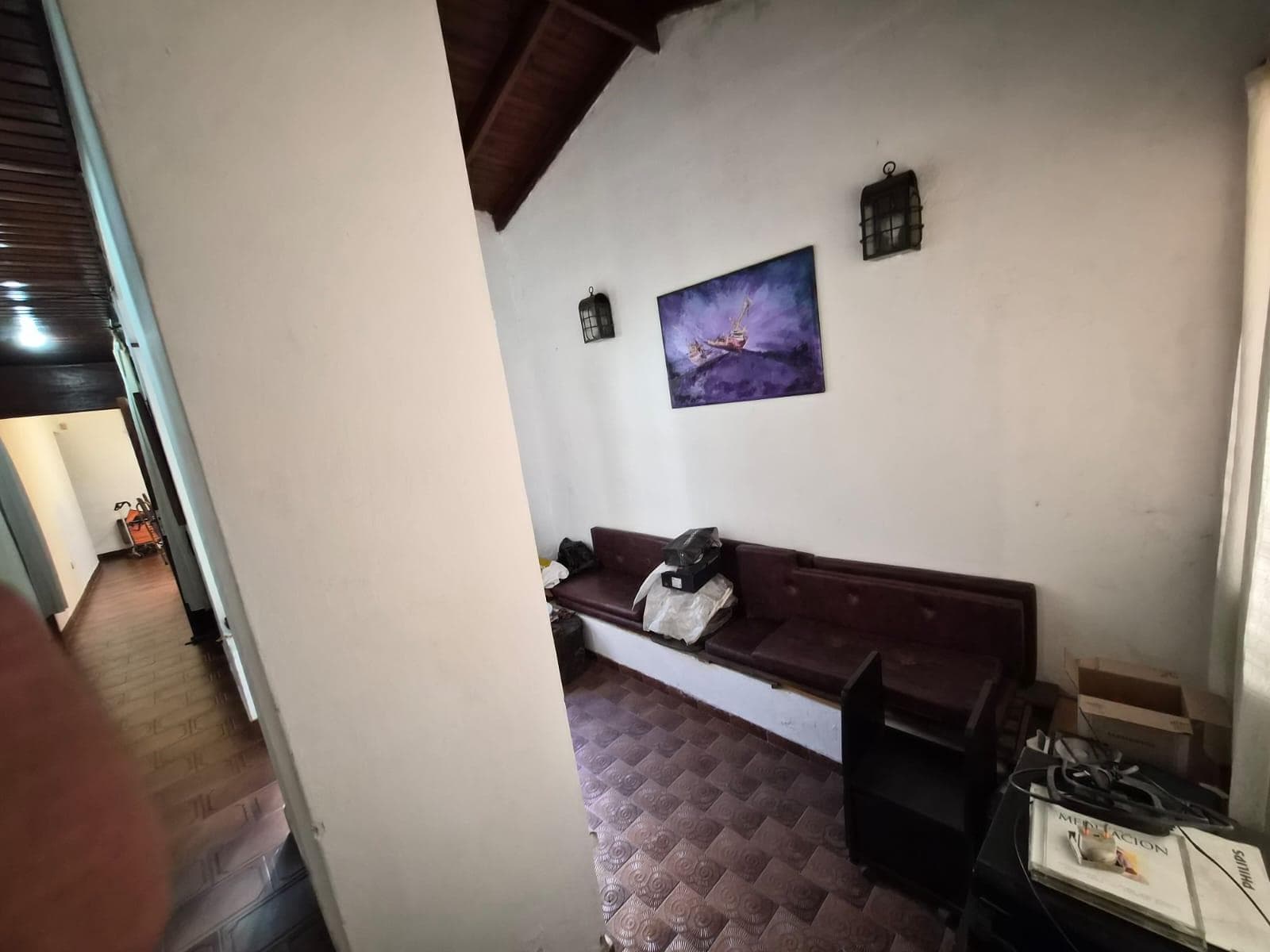 HOUSE FOR SALE IN TOLOSA. 117 and 530, BANK-APPROVED. WILL ACCEPT APARTMENT IN EXCHANGE!