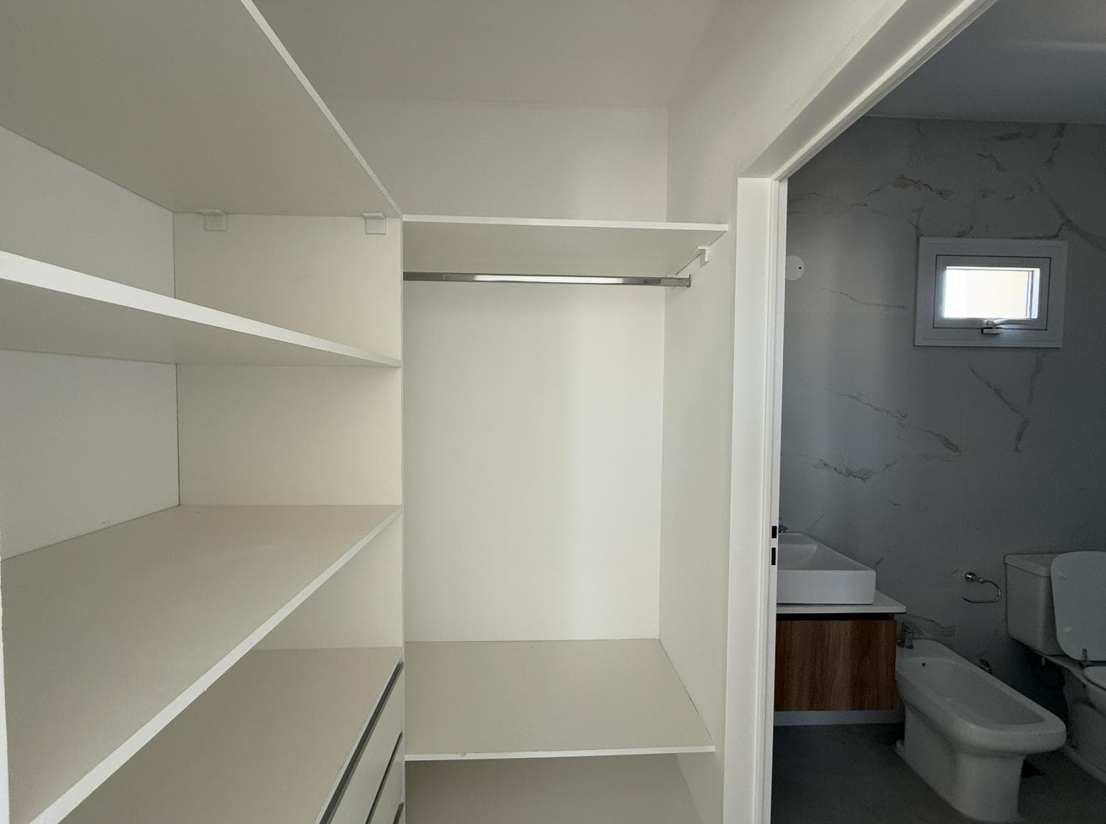 2-ROOM DUPLEX APARTMENT FOR SALE IN CABALLITO WITH AMENITIES