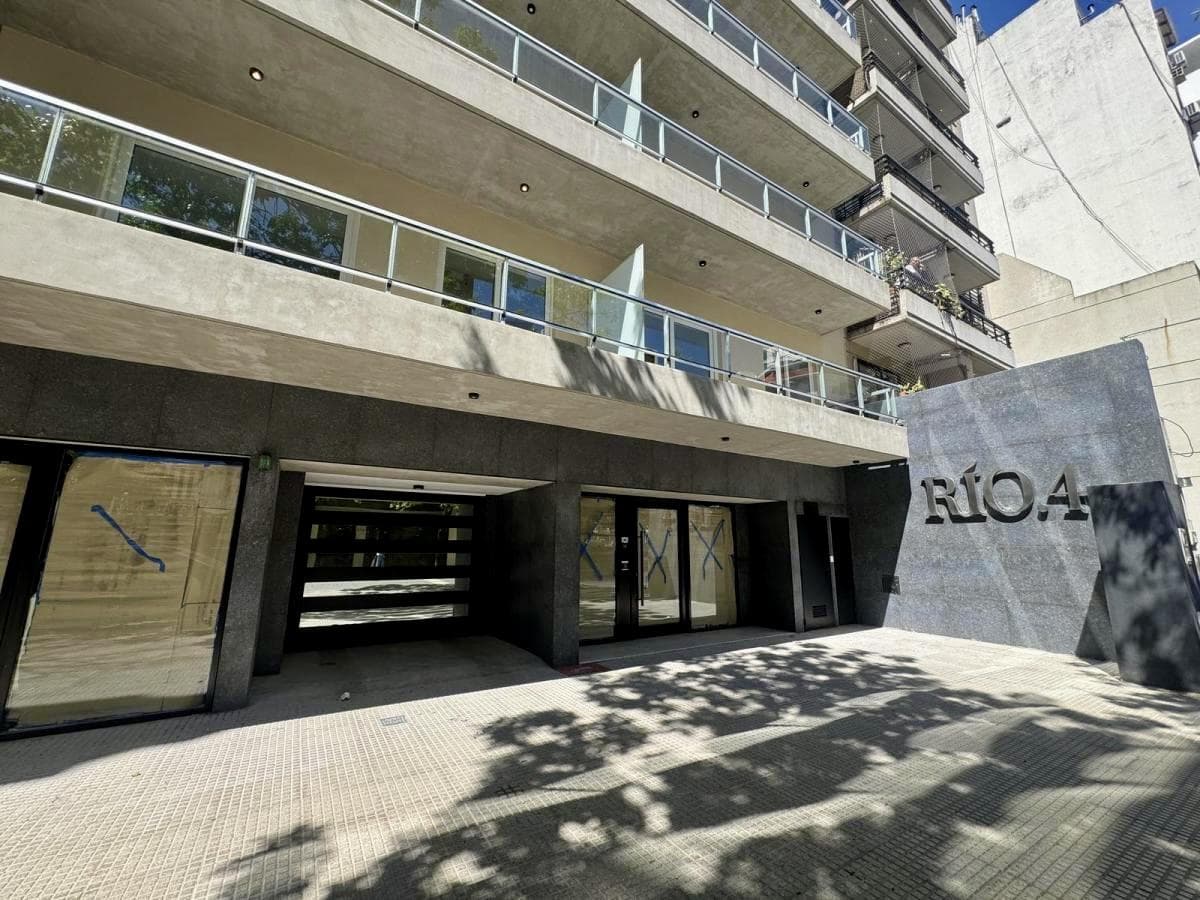 2-ROOM DUPLEX APARTMENT FOR SALE IN CABALLITO WITH AMENITIES