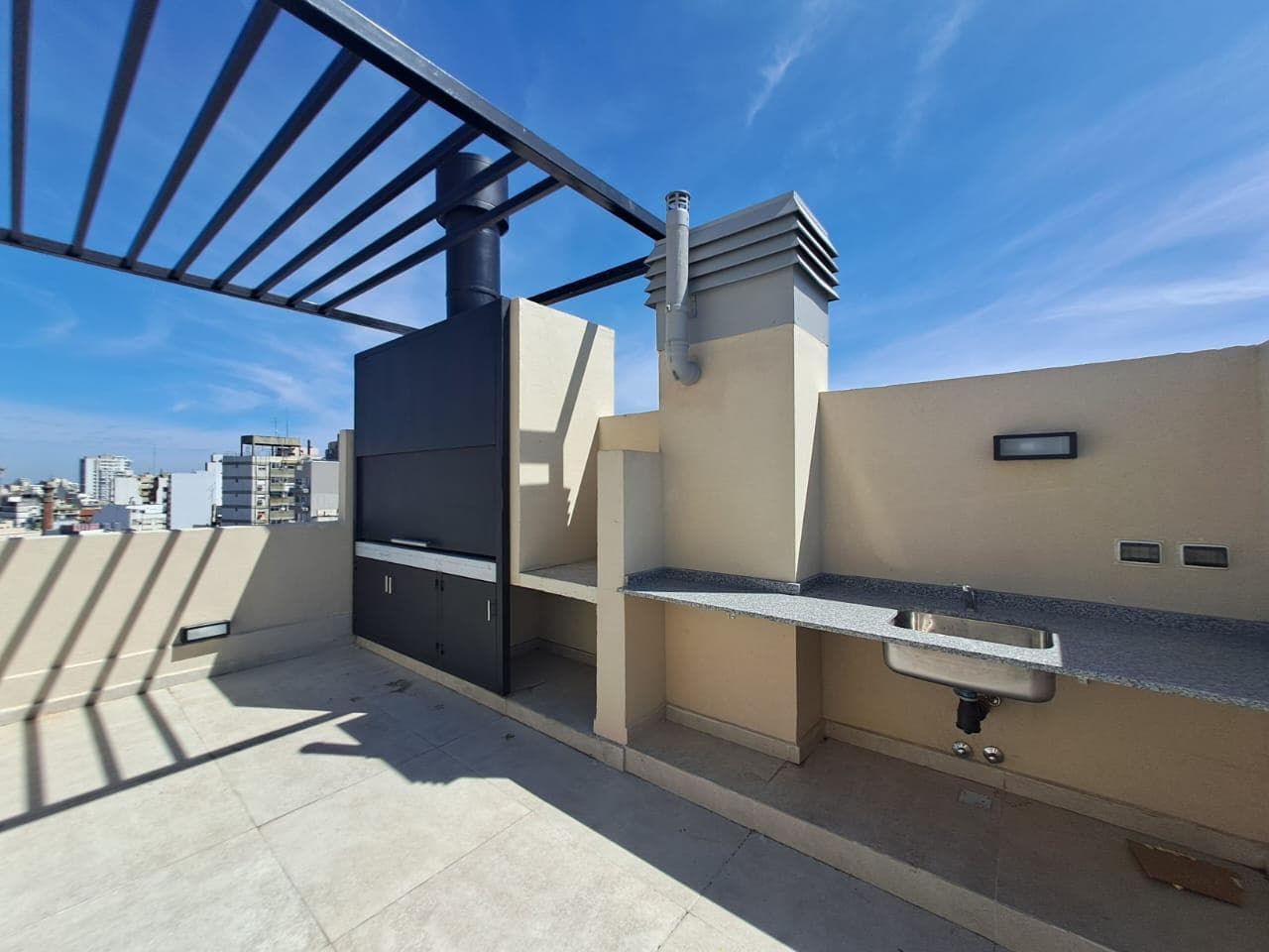 2-ROOM DUPLEX APARTMENT FOR SALE IN CABALLITO WITH AMENITIES
