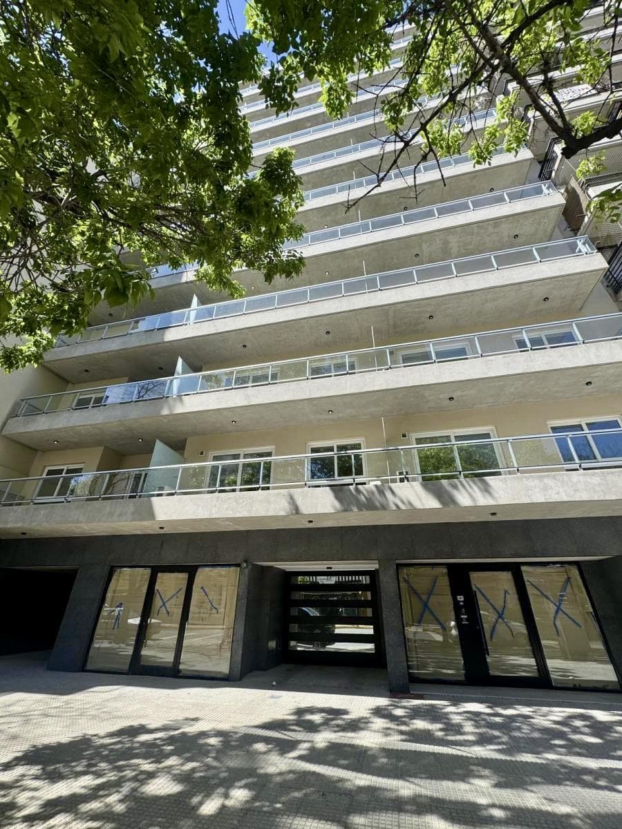 2-ROOM DUPLEX APARTMENT FOR SALE IN CABALLITO WITH AMENITIES