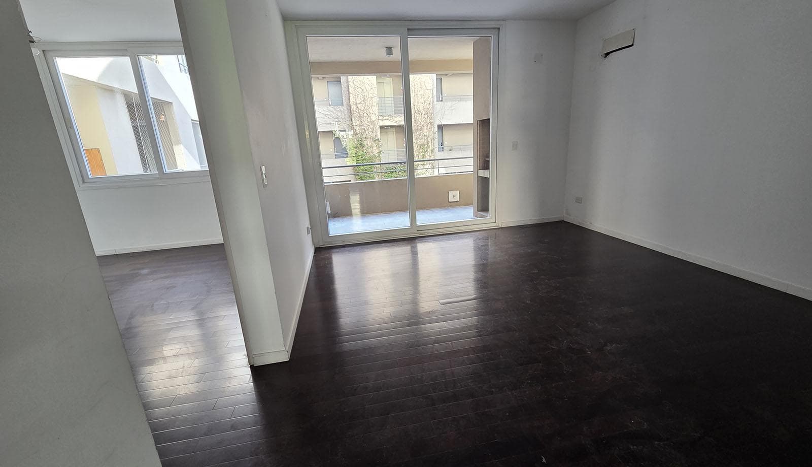 FOR SALE WITH RENTAL INCOME: 2-room apartment with balcony and garage, Rincon de Milberg, Tigre