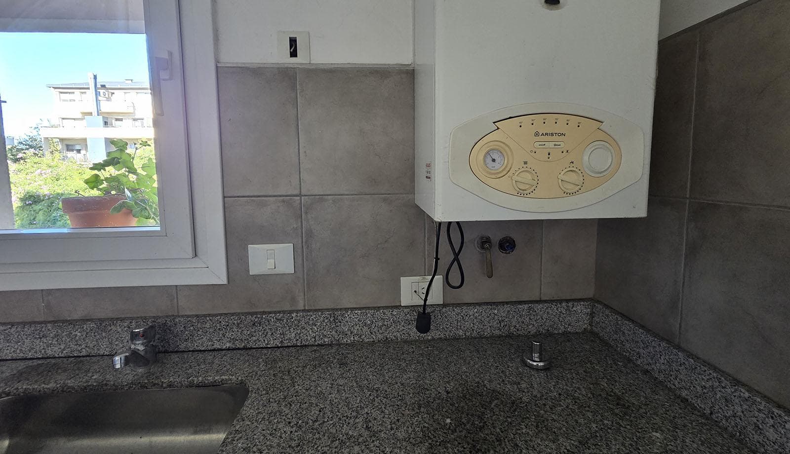FOR SALE WITH RENTAL INCOME: 2-room apartment with balcony and garage, Rincon de Milberg, Tigre
