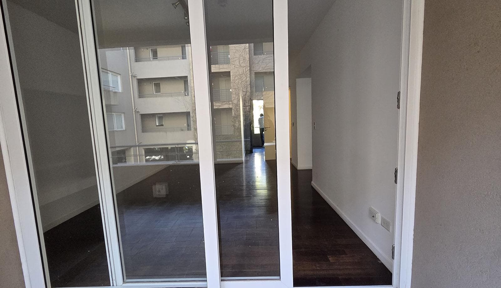 FOR SALE WITH RENTAL INCOME: 2-room apartment with balcony and garage, Rincon de Milberg, Tigre
