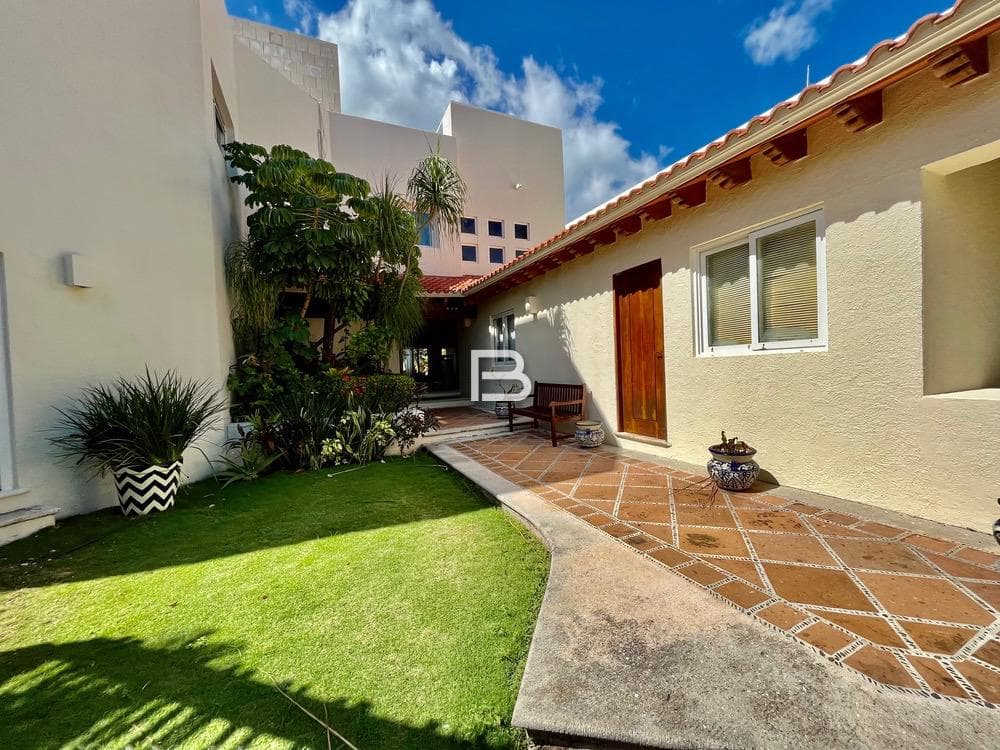 Furnished House for Rent with a Dock in Isla Dorada