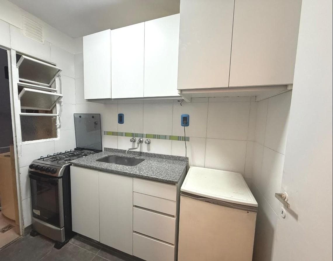 2-Room Apartment for Sale in Recoleta