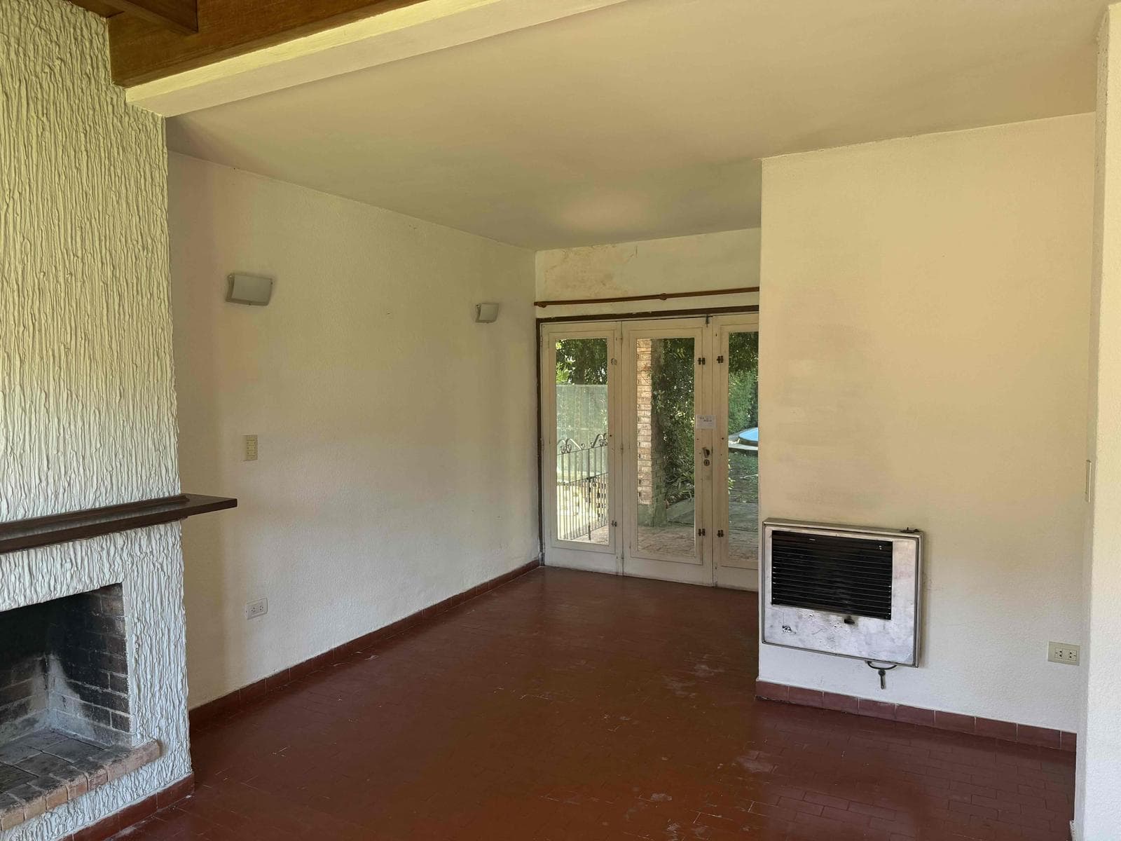 House in Maschwitz Club