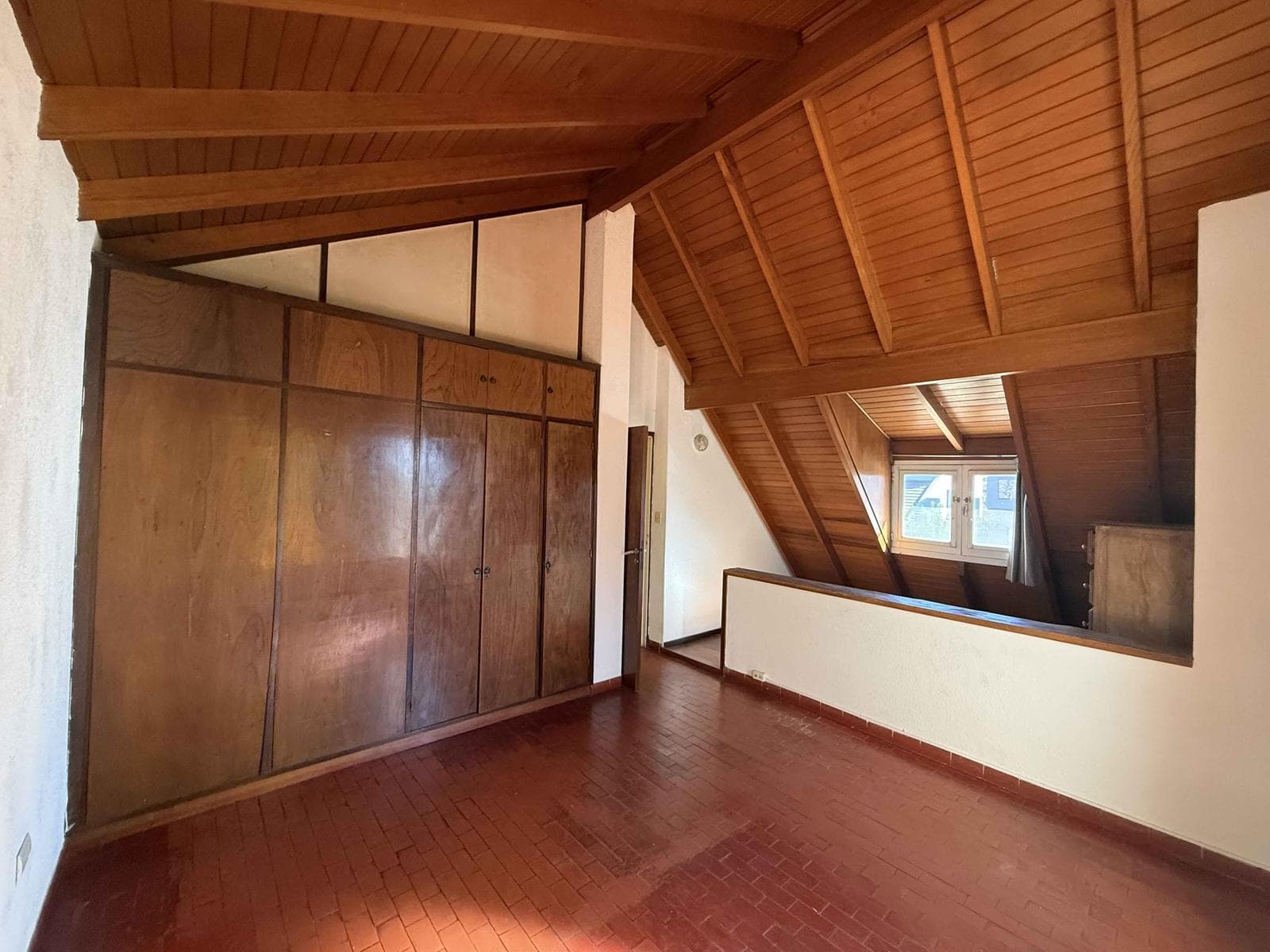 House in Maschwitz Club