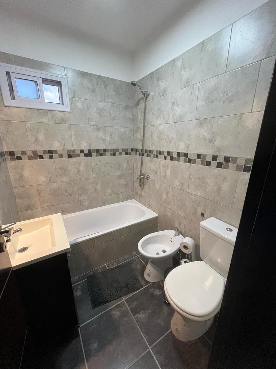EXCELLENT HOUSE WITH A GARDEN AND POOL