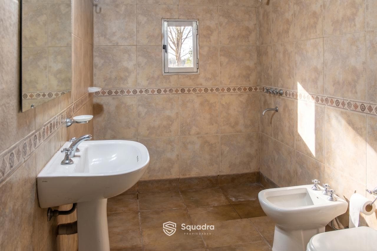 FOR SALE - 1-bedroom house with a garden and barbecue area - Uranga.