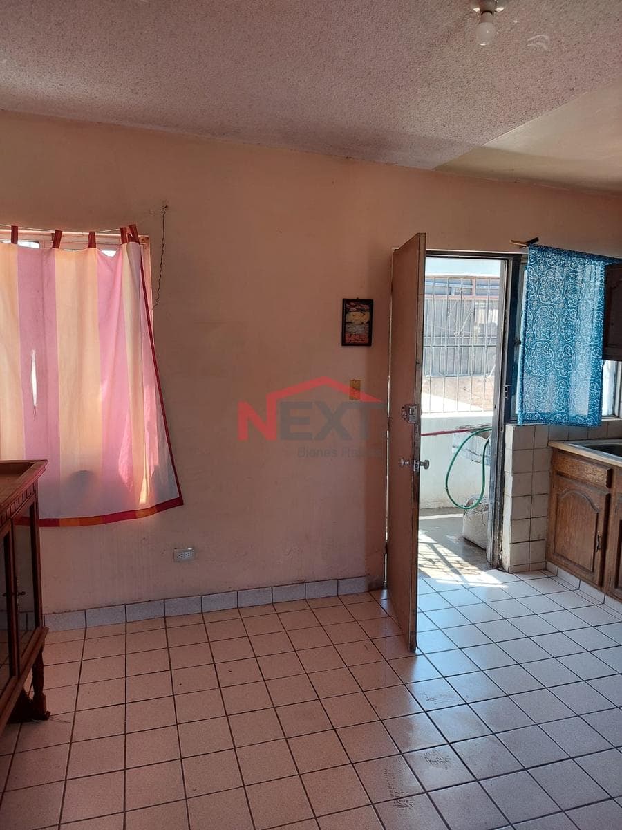 HOUSE FOR SALE LOCATED IN THE PRIMERO DE MAYO NEIGHBORHOOD