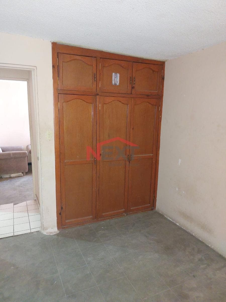 HOUSE FOR SALE LOCATED IN THE PRIMERO DE MAYO NEIGHBORHOOD