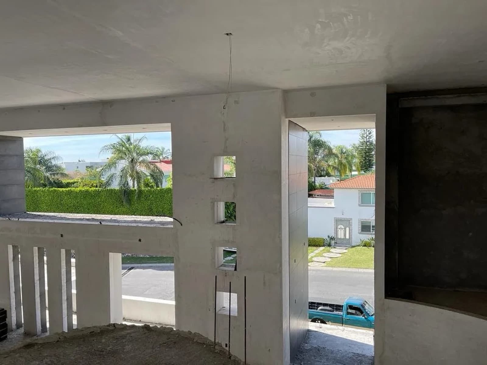 House for Sale in Lomas de Cocoyoc, Morelos