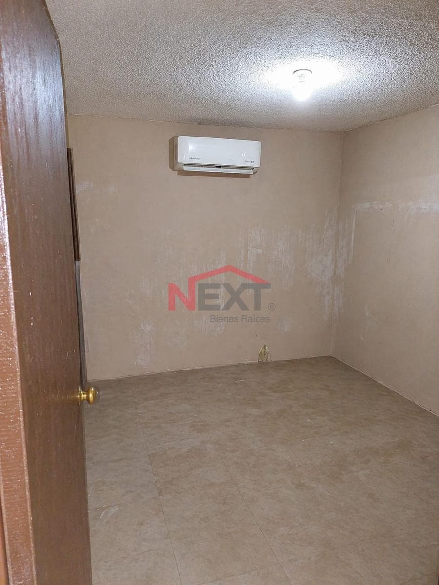 HOUSE FOR SALE LOCATED IN THE MIRAVALLE NEIGHBORHOOD