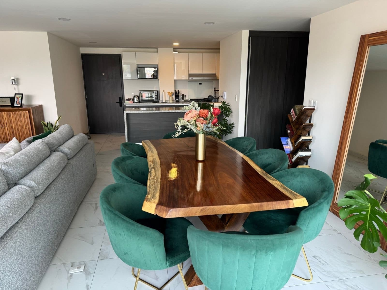 Apartment for sale in Almina, San Ángel: balcony, family room, storage room, 2 bedrooms, amenities, security