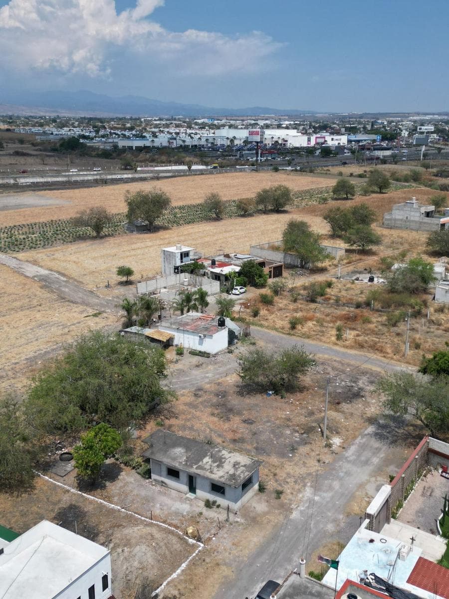 Land for sale 5 minutes from Plaza Los Atrios in Cuautla, Morelos
