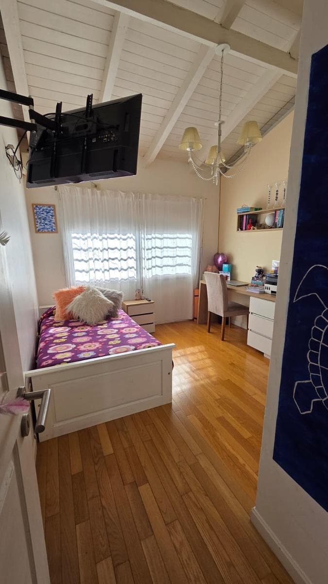 House for sale, 4 rooms, renovated, credit available, San Fernando