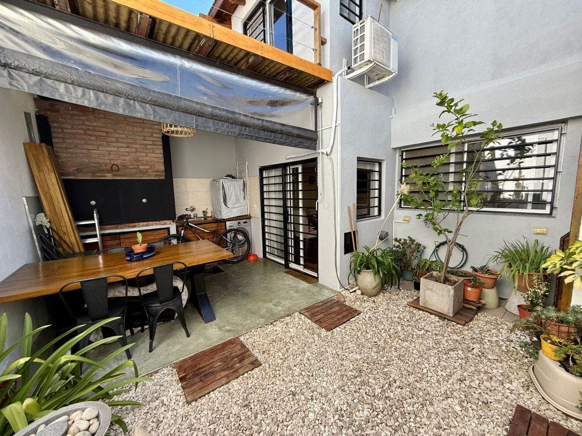 House for sale, 4 rooms, renovated, credit available, San Fernando