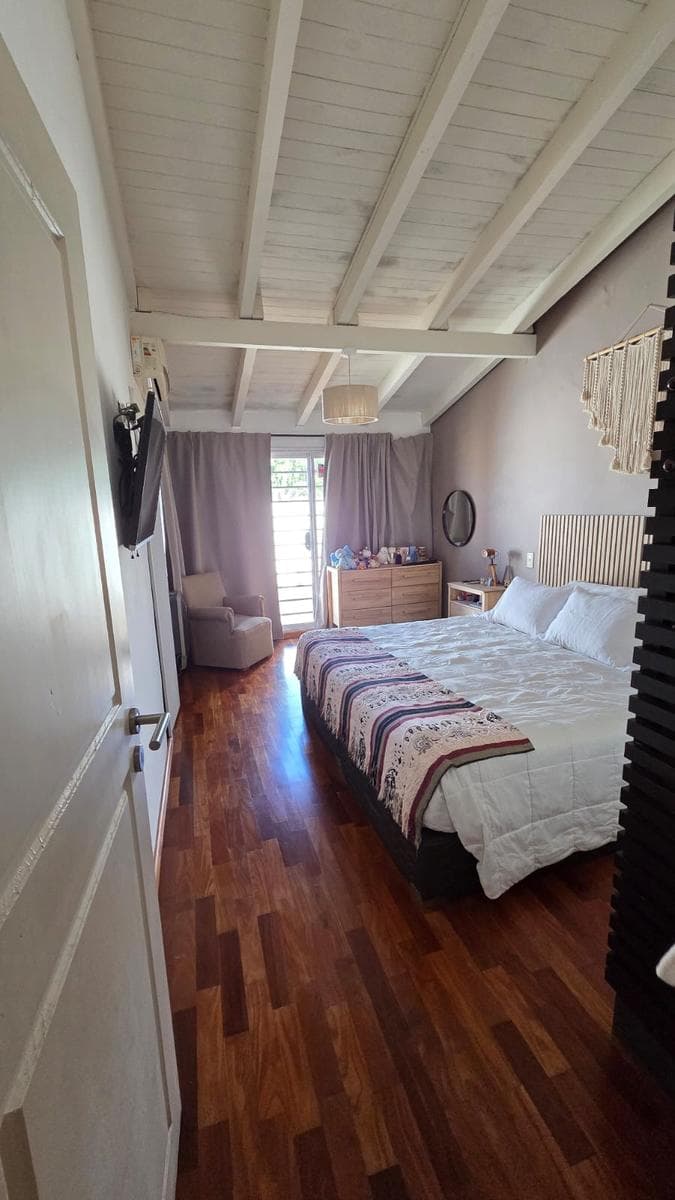 House for sale, 4 rooms, renovated, credit available, San Fernando