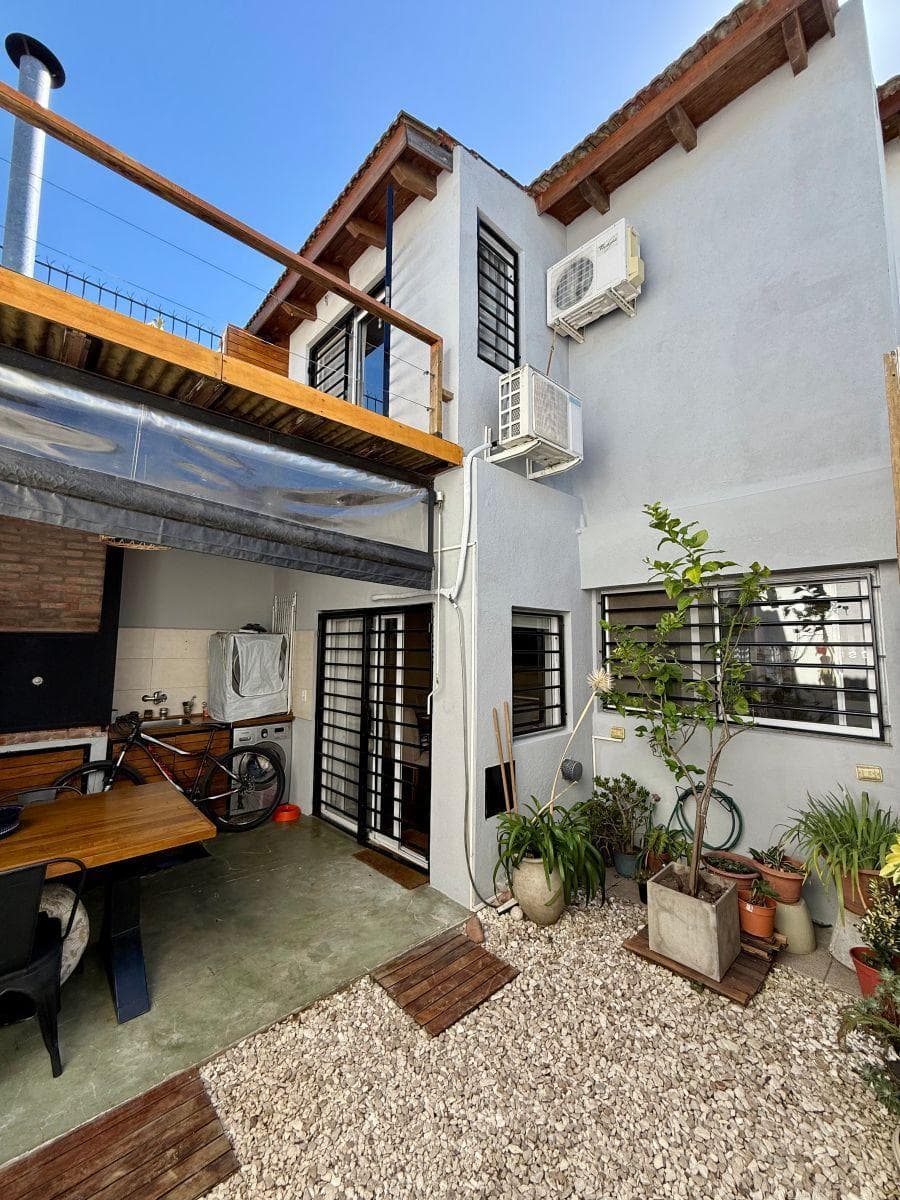House for sale, 4 rooms, renovated, credit available, San Fernando