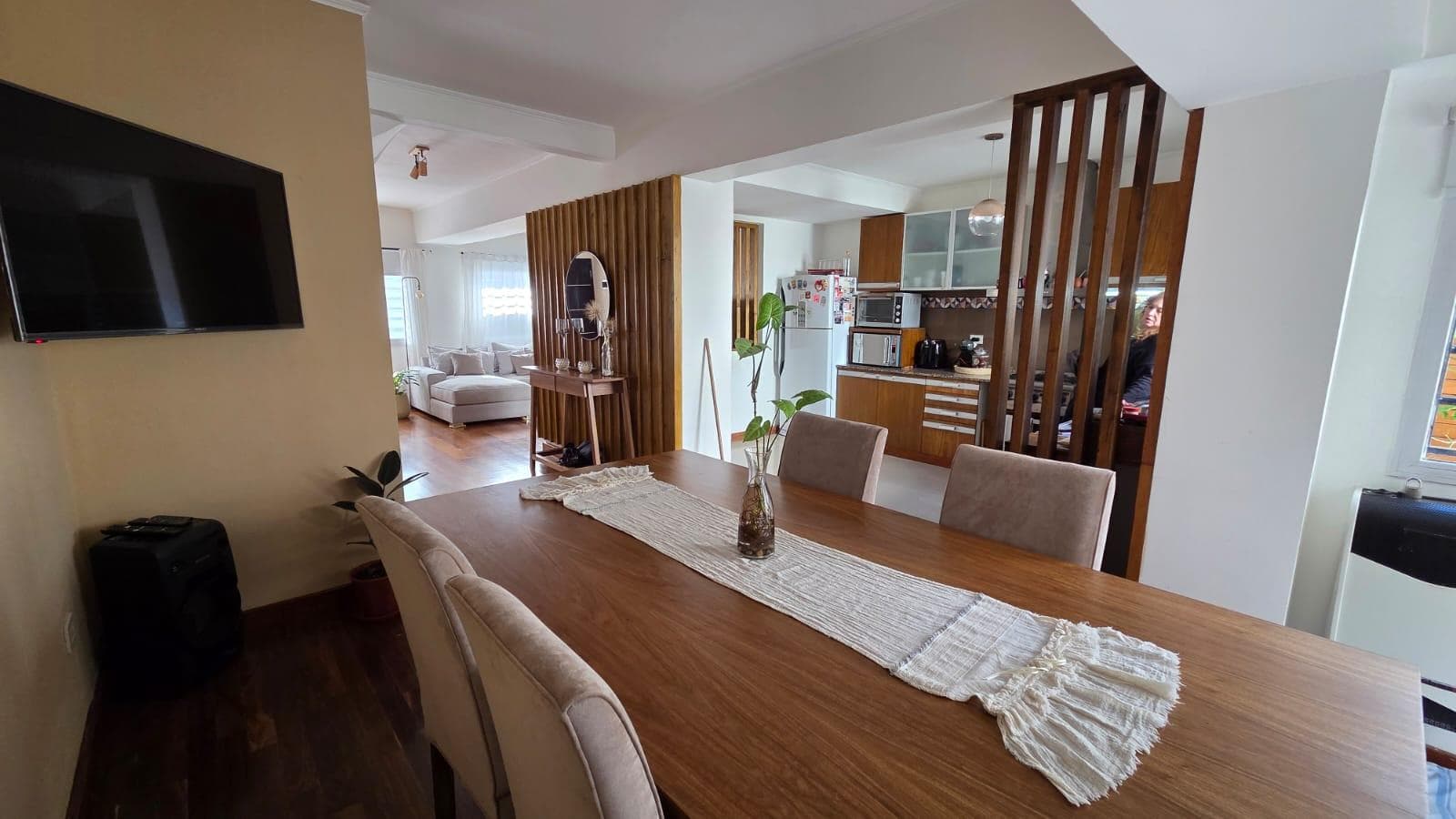 House for sale, 4 rooms, renovated, credit available, San Fernando