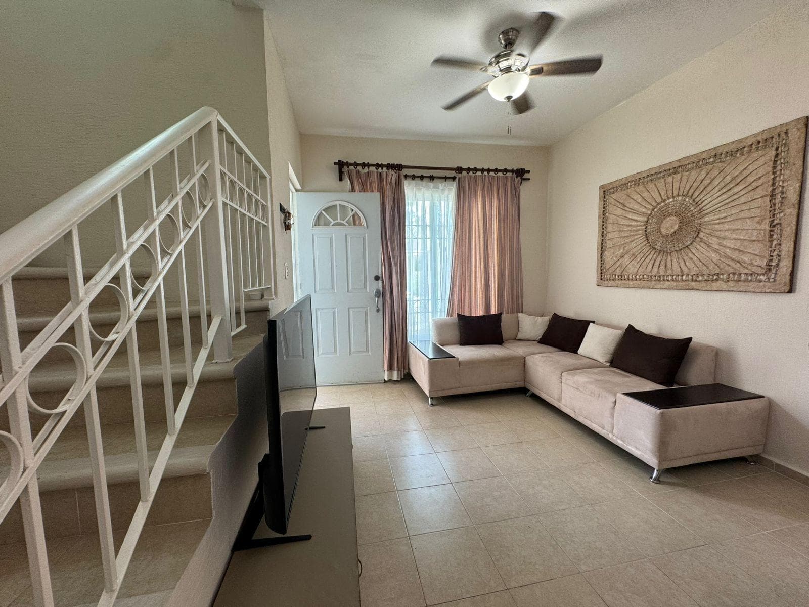 2-Bedroom, Furnished House in the La Toscana Subdivision in Playa del Carmen
