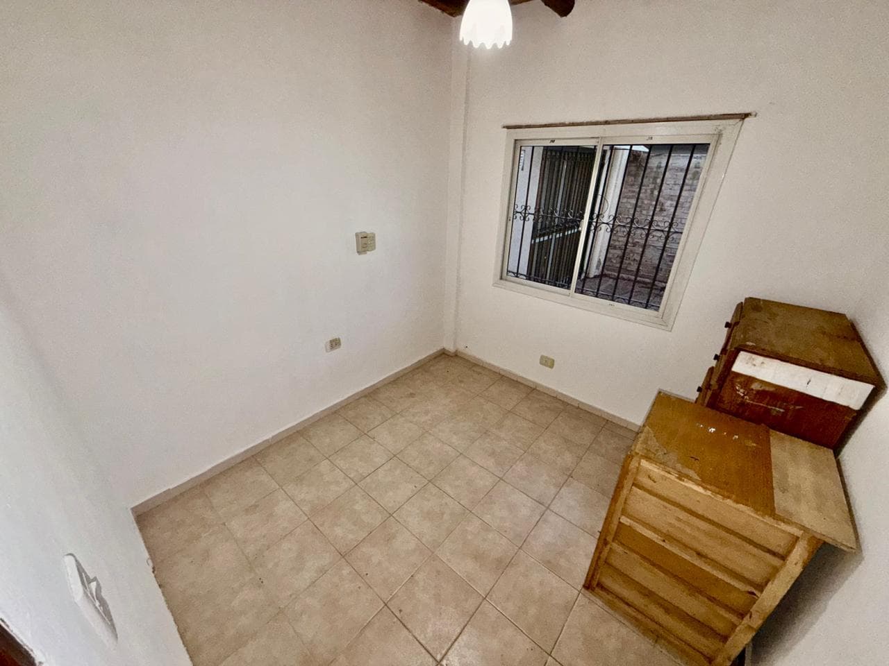 3-Bedroom, 2-Bathroom House in the Furlotti Neighborhood with a Garage