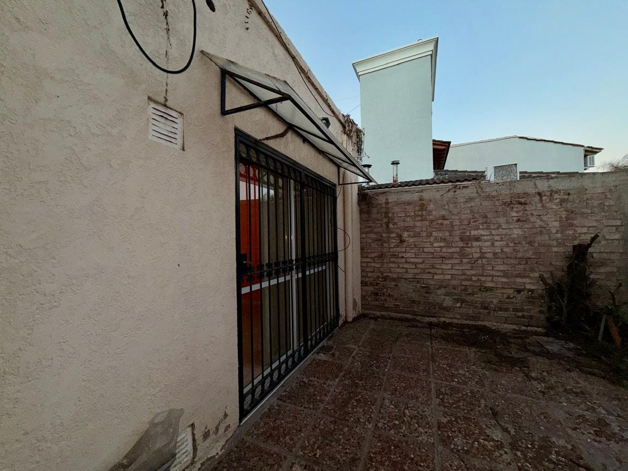 3-Bedroom, 2-Bathroom House in the Furlotti Neighborhood with a Garage