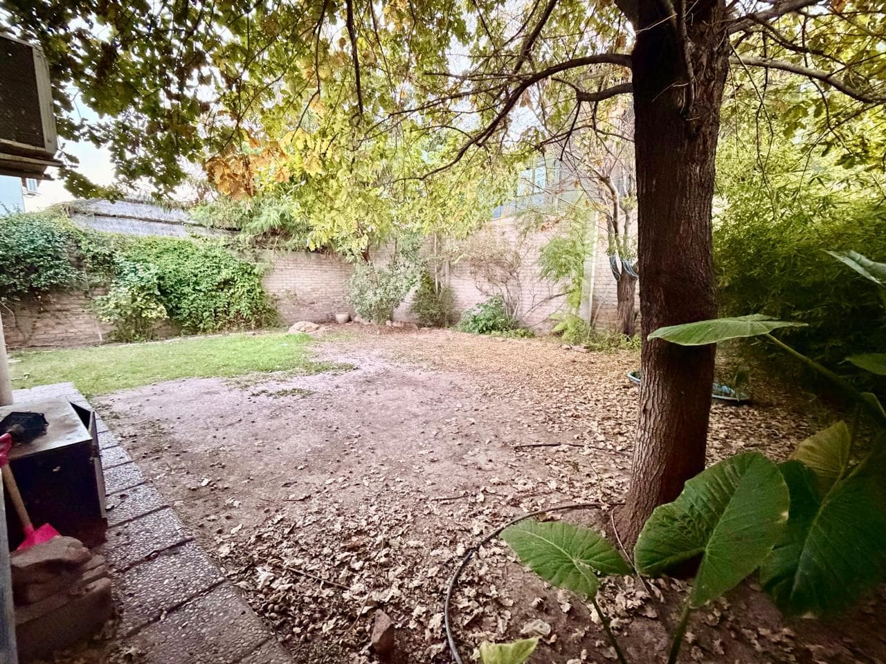 3-Bedroom, 2-Bathroom House in the Furlotti Neighborhood with a Garage