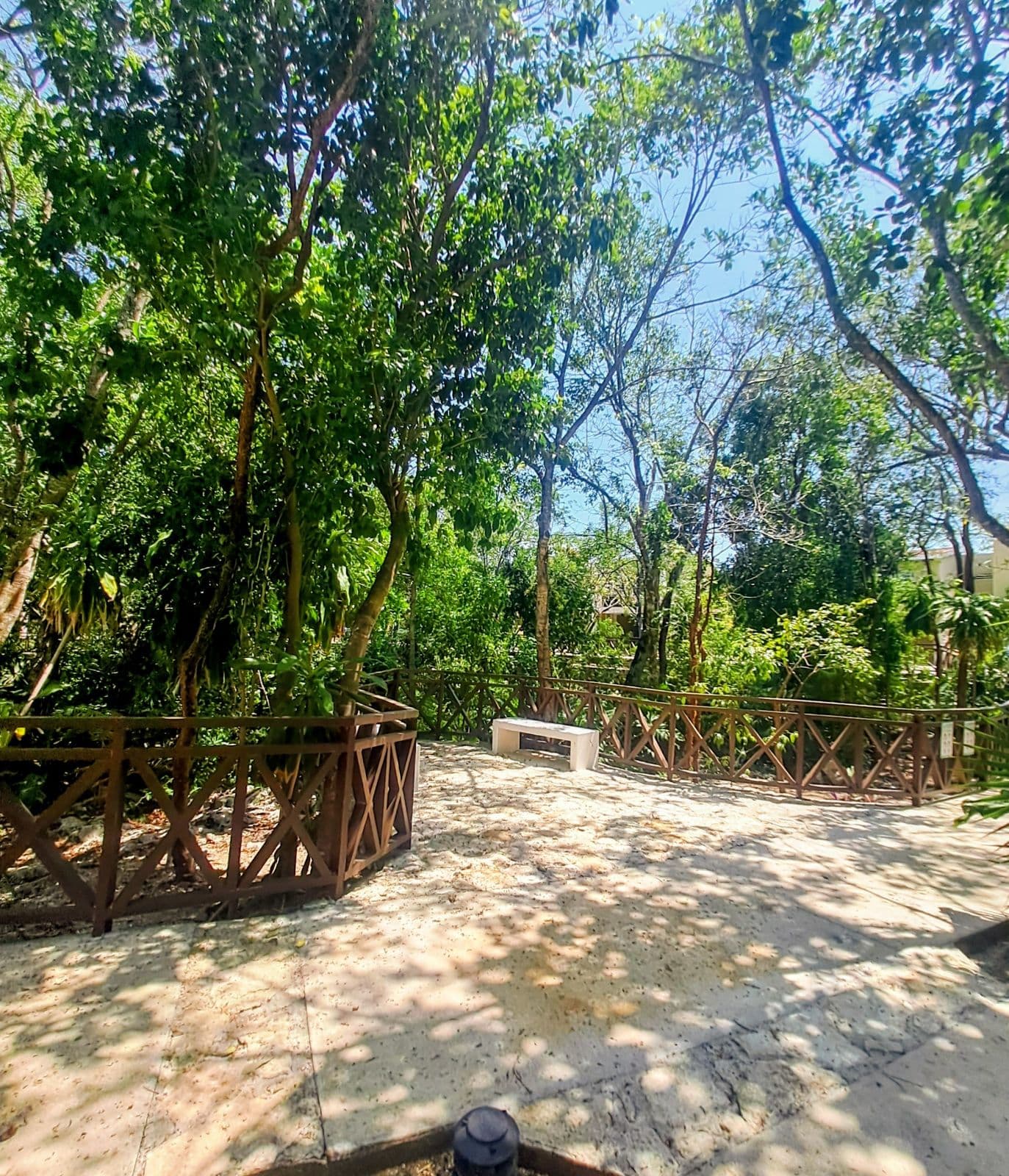 House for Sale, 4 Bedrooms, Family Room, Alegranza Residential Community, Playa del Carmen.