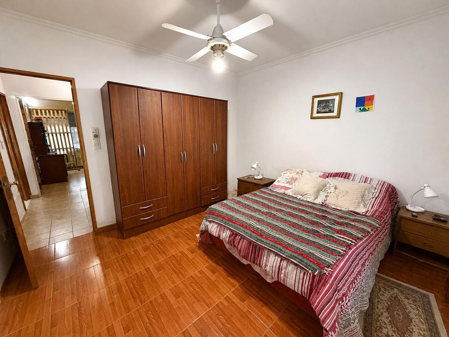 OPPORTUNITY: House for sale in the Alberdi neighborhood, with a pool, semi-covered barbecue area, and three bedrooms.