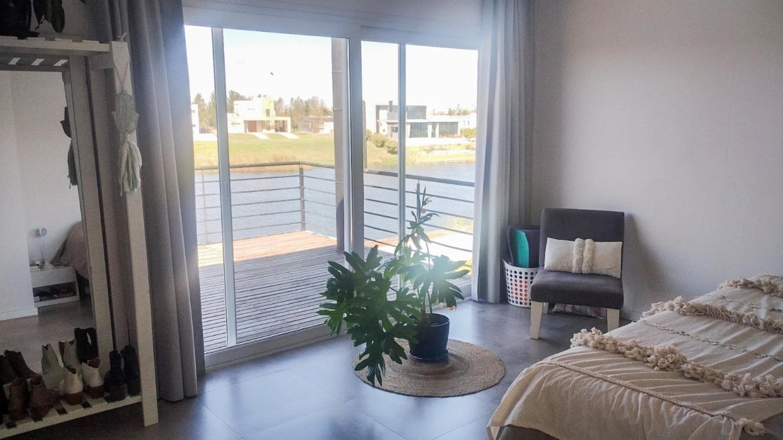 House for Sale in La Laguna, El Naudir - Private Water Supply