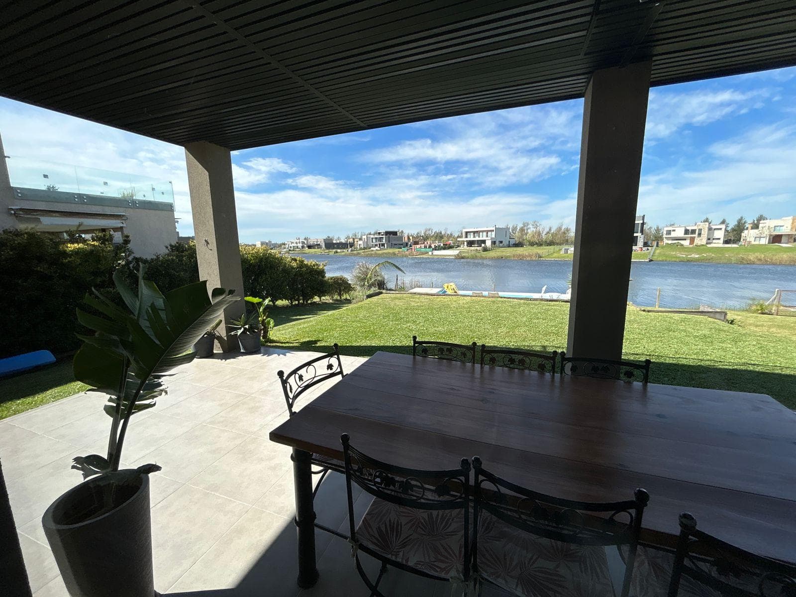House for Sale in La Laguna, El Naudir - Private Water Supply