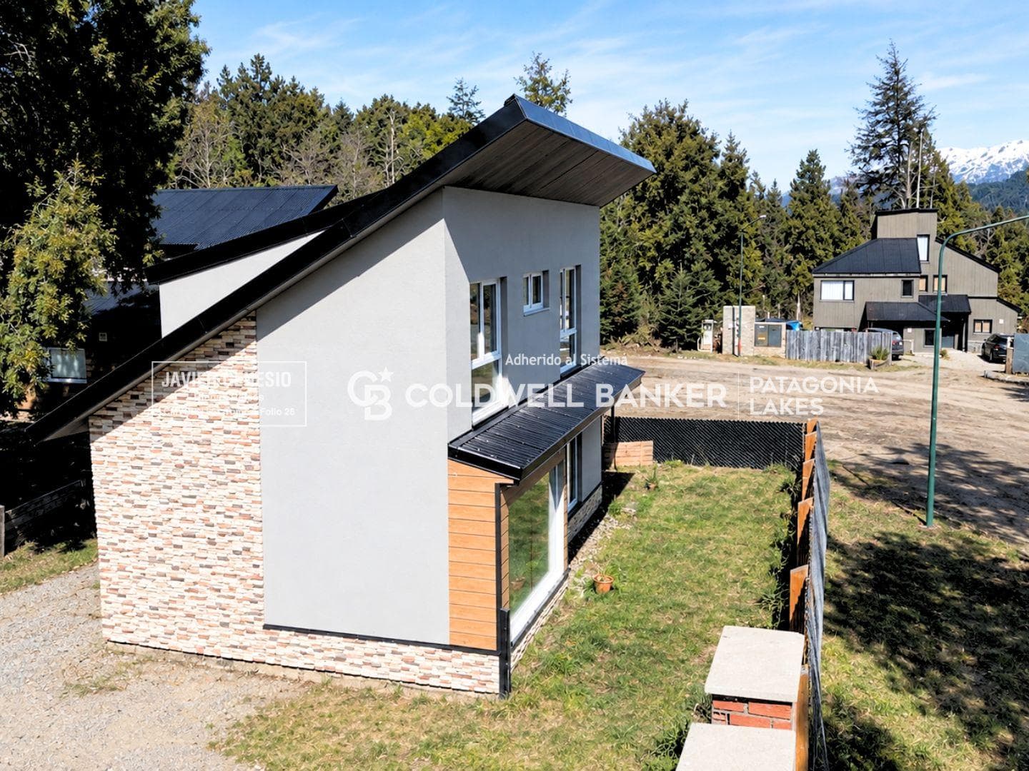 House for Sale: 84 m² · 2 bedrooms and private garden - Mortgage Available - Villa La Angostura