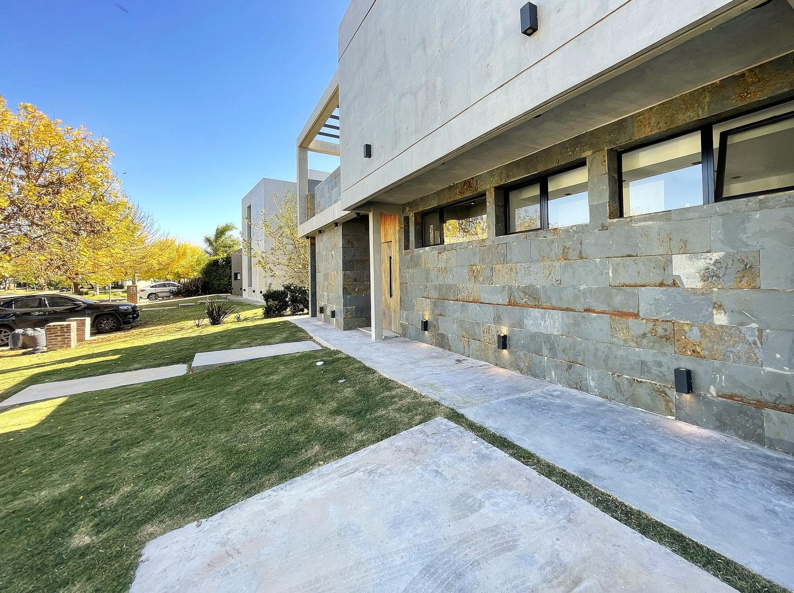 House for Sale in La Laguna, El Cantón - Islas, Escobar / Financing Available