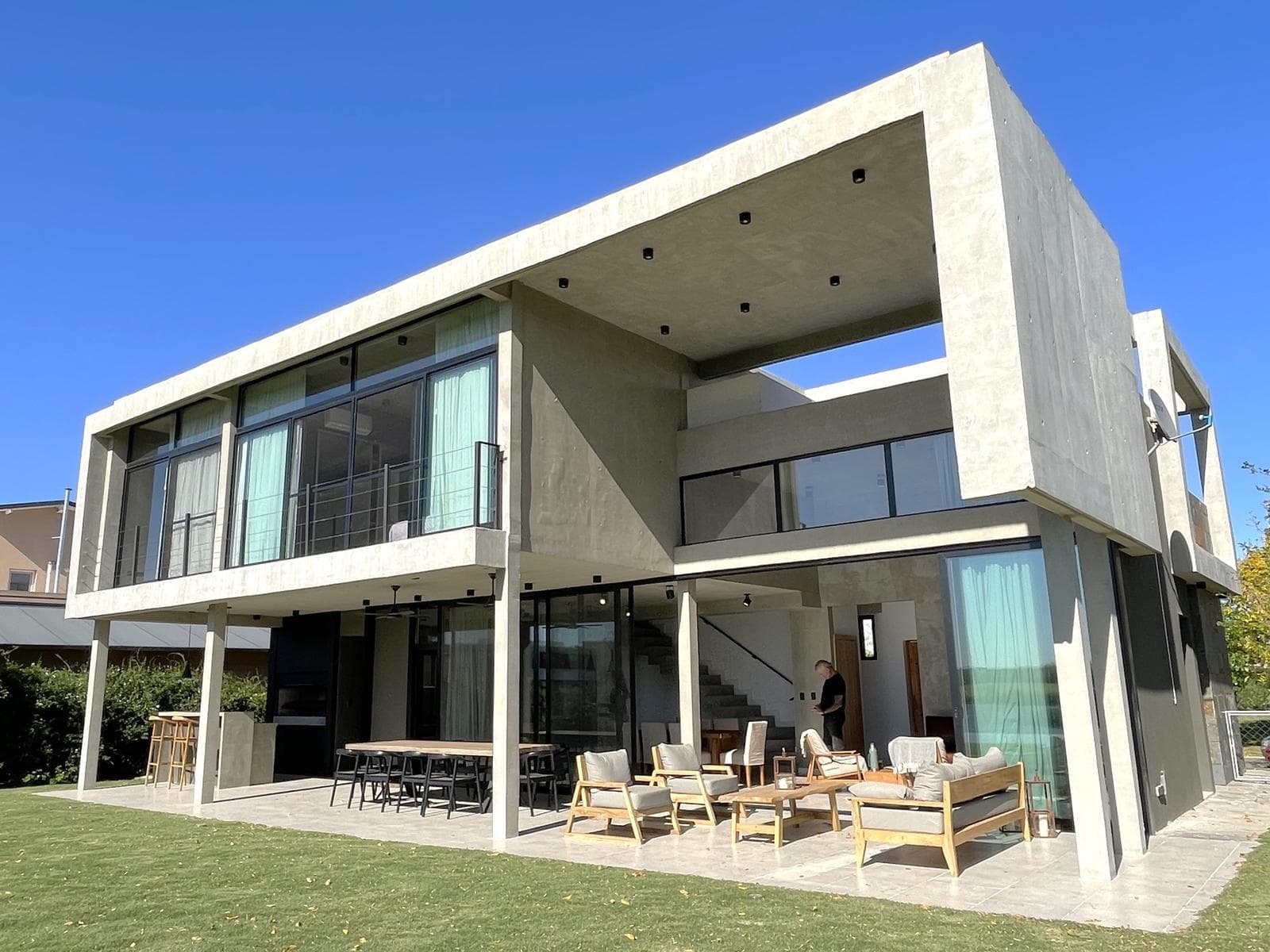 House for Sale in La Laguna, El Cantón - Islas, Escobar / Financing Available