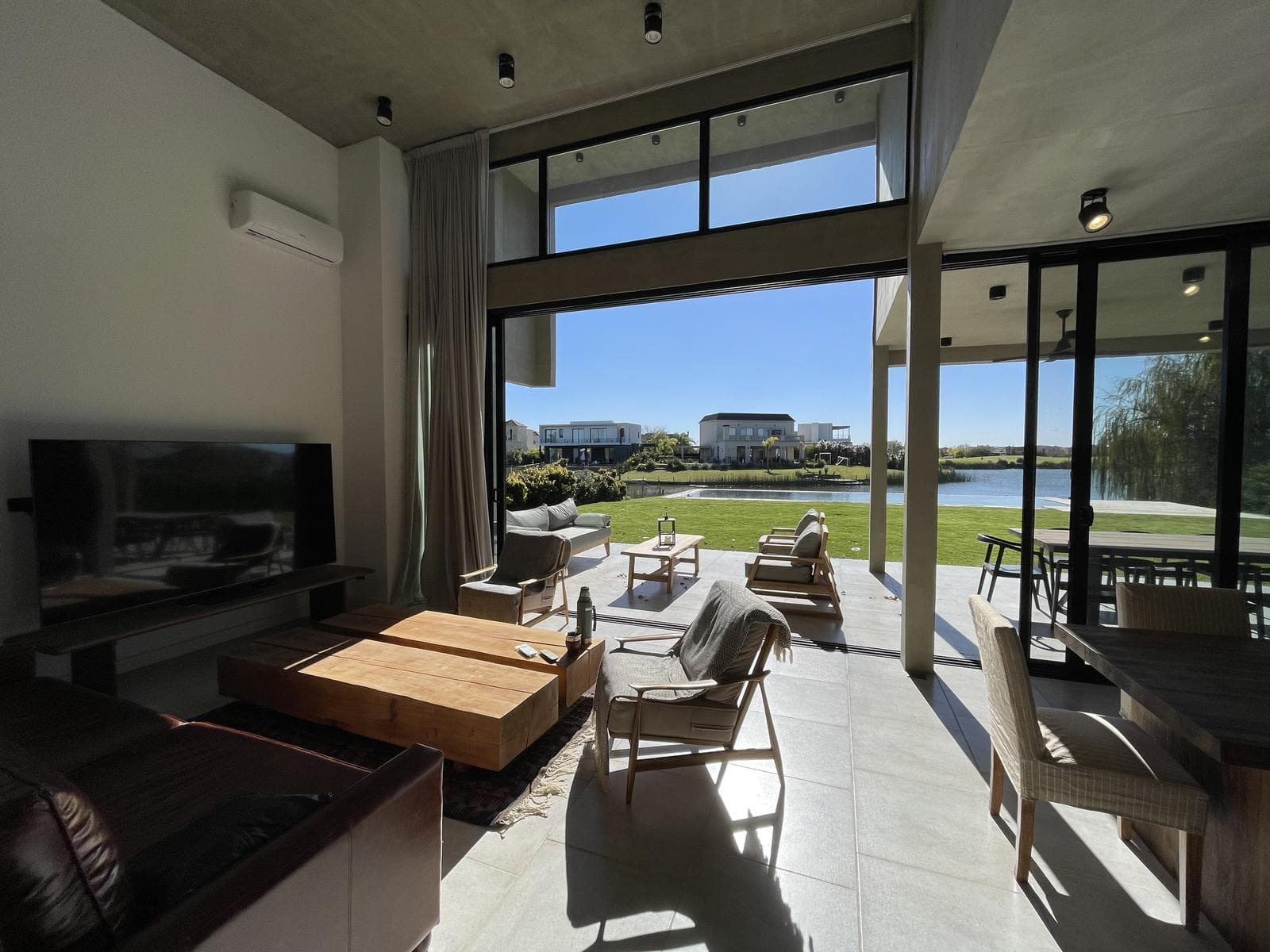 House for Sale in La Laguna, El Cantón - Islas, Escobar / Financing Available