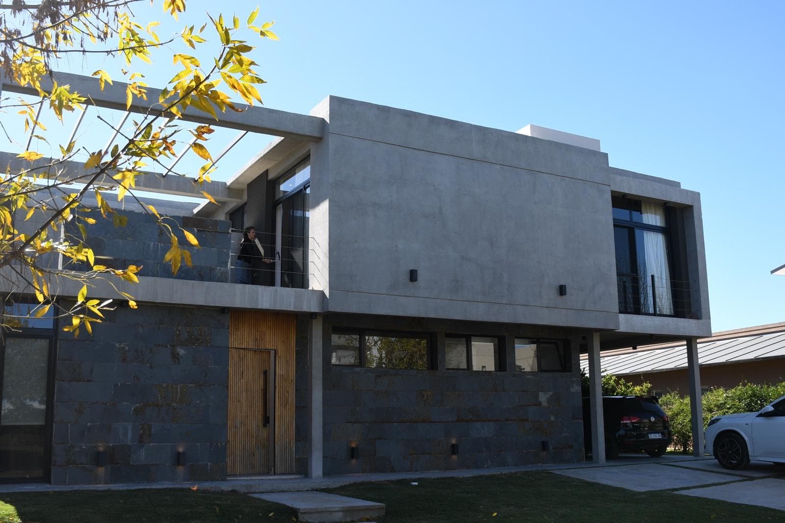 House for Sale in La Laguna, El Cantón - Islas, Escobar / Financing Available