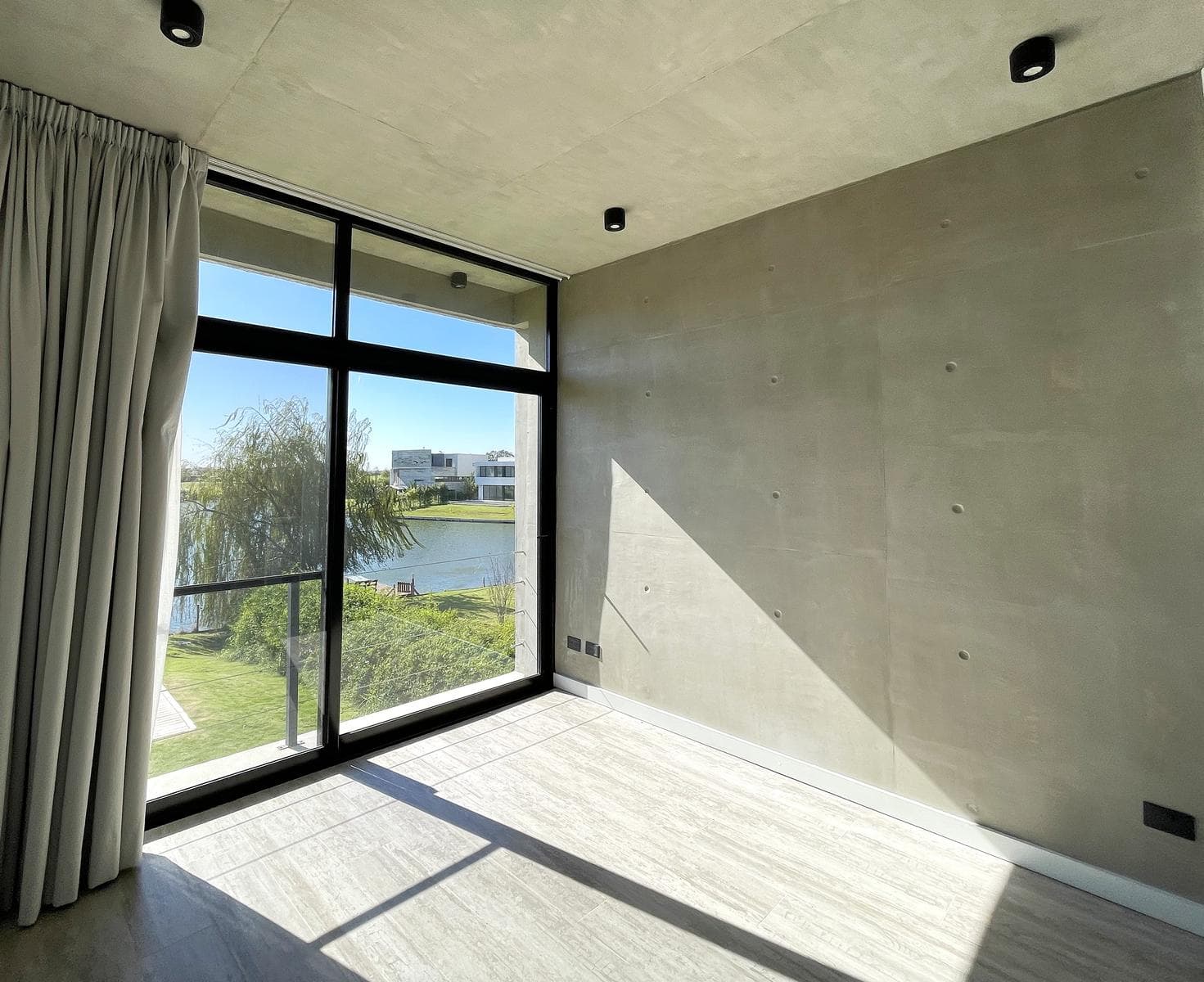 House for Sale in La Laguna, El Cantón - Islas, Escobar / Financing Available