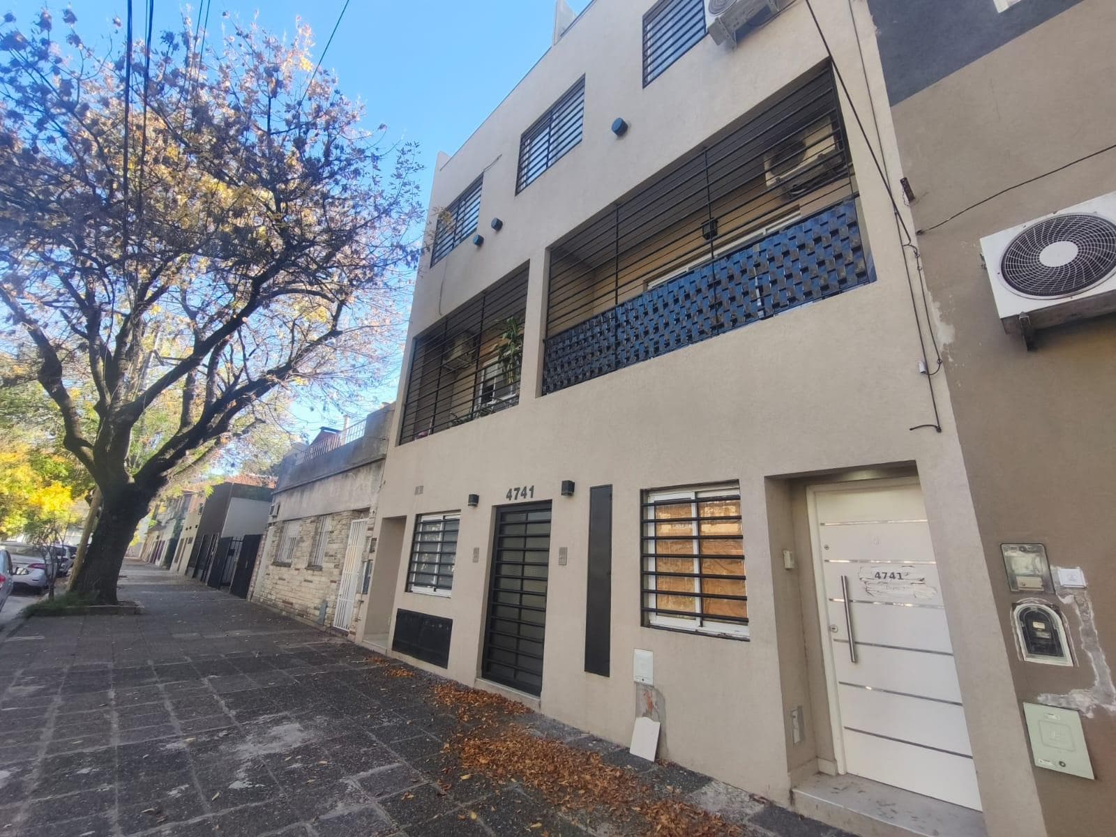 FOR SALE: 2-ROOM APARTMENT IN VILLA DEVOTO, GROUND FLOOR WITH PATIO