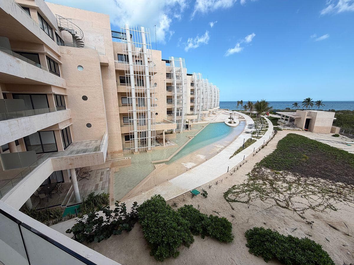 DEPARTAMENTO DE LUJO AMUEBLADO Y EQUIPADO, LAVE EN MANO FRENTE AL MAR EN TELCHAC PUERTO