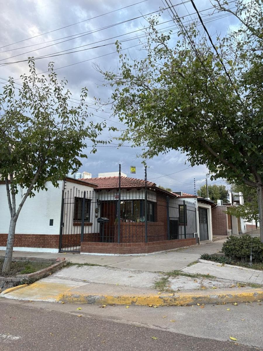 Casa en Godoy Cruz