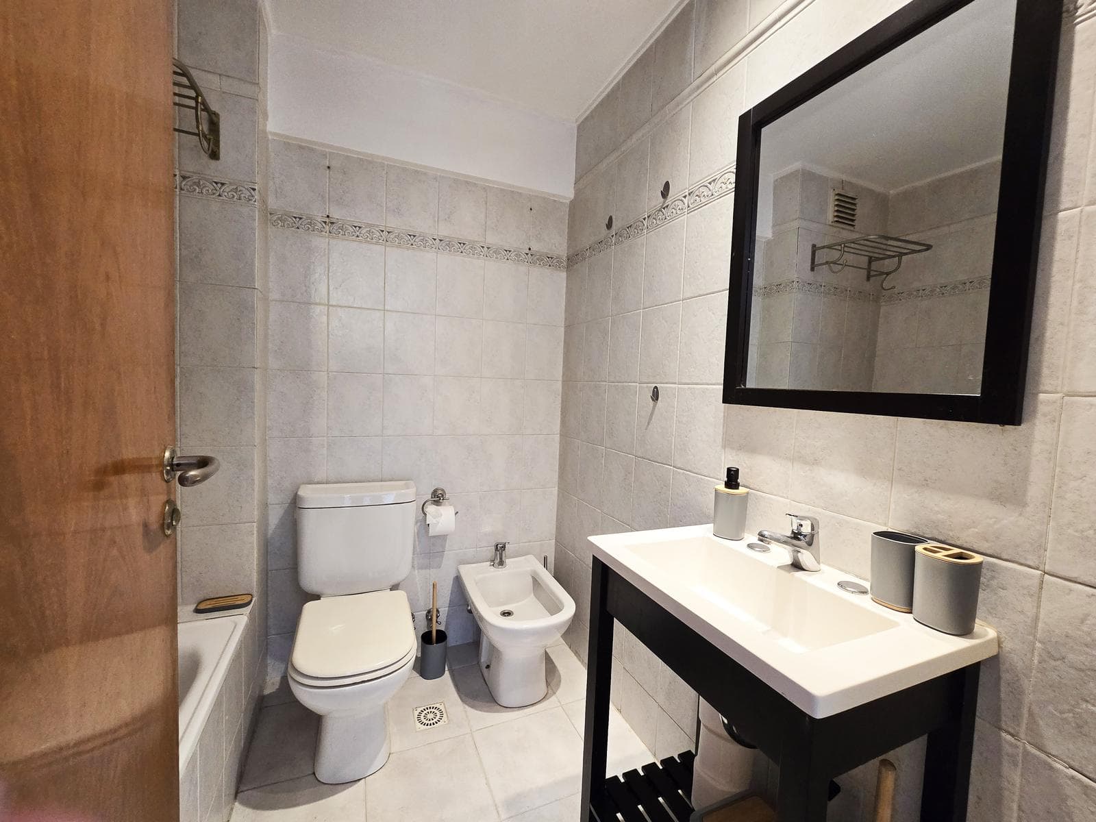 Two-room apartment for rent in Cañitas with a terrace-style balcony